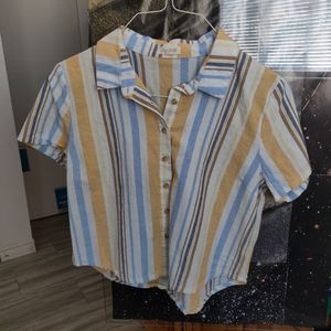 UO crop top buttoned down stripped shirt
